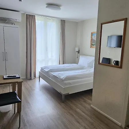 Hotell Berghof Amaranth 3*